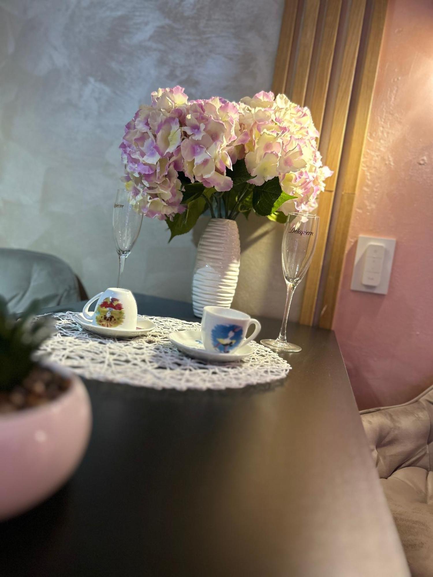 2-Bedroom, 2-Bathroom With Fireplace And Garden At Winslow Infinity Bansko Luaran gambar