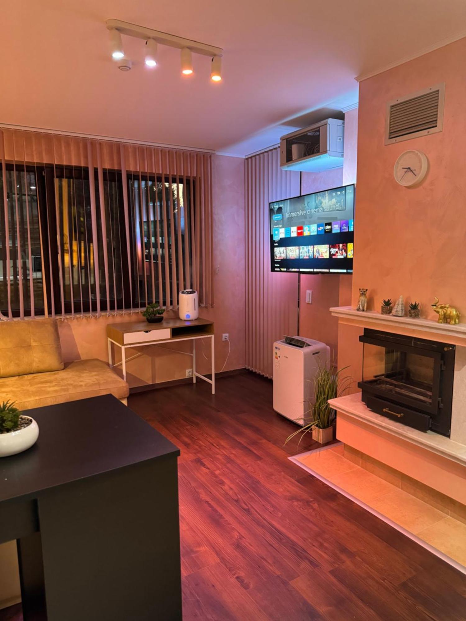 2-Bedroom, 2-Bathroom With Fireplace And Garden At Winslow Infinity Bansko Luaran gambar