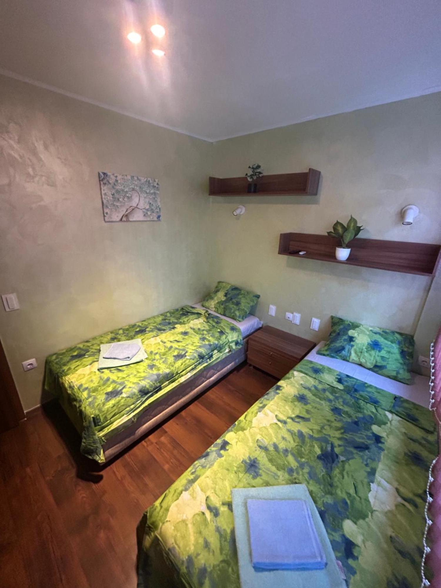2-Bedroom, 2-Bathroom With Fireplace And Garden At Winslow Infinity Bansko Luaran gambar